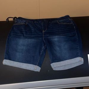Terra & Sky Jean Bermuda Shorts